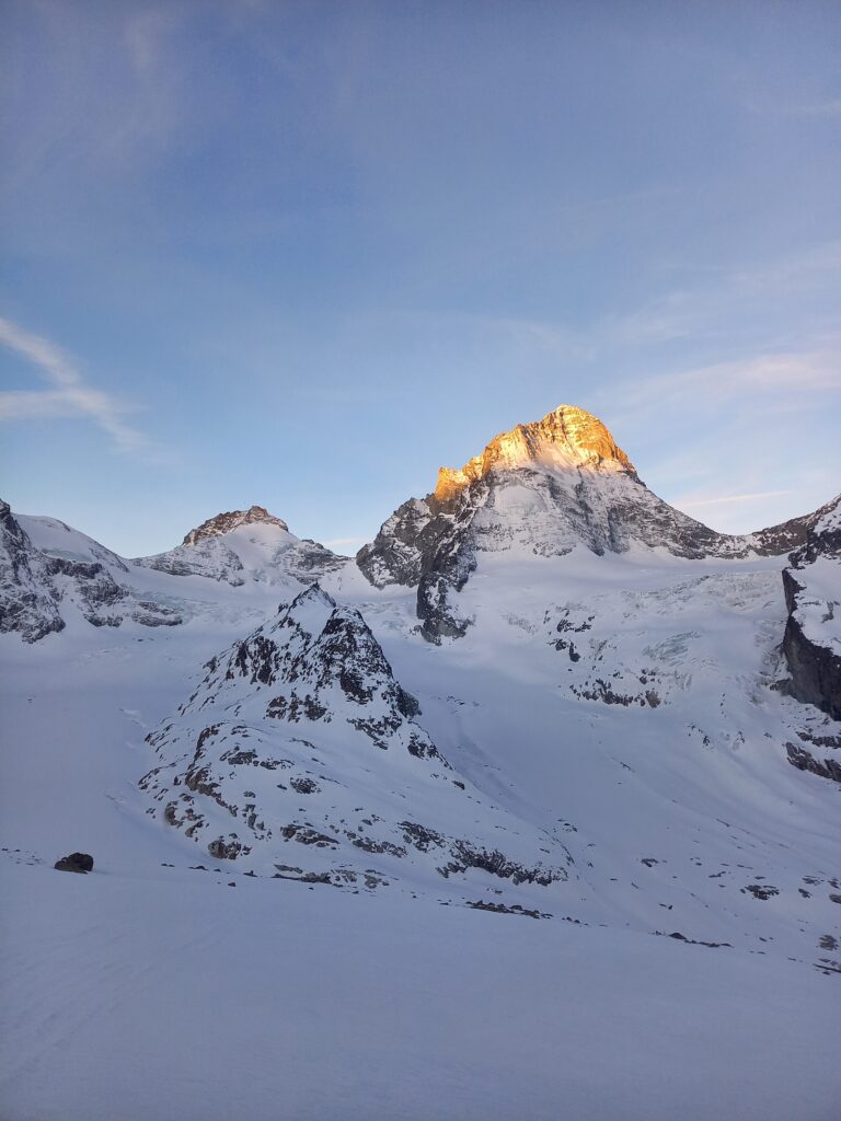 levé de soleil sur la dent blanche depuis Mountet